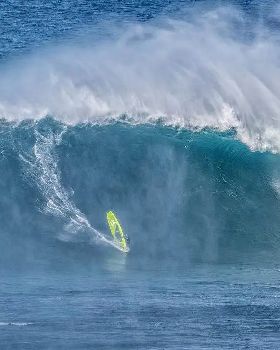 Windsurfing