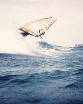 SEQ Wavesailing sign on day