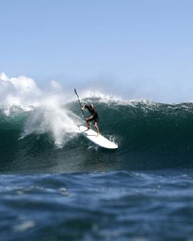 wave sailing in sup