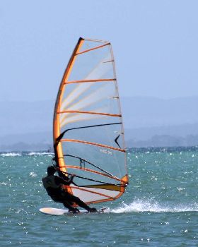 Light winds 105 Hypersonic, 6.5 Severne NCX