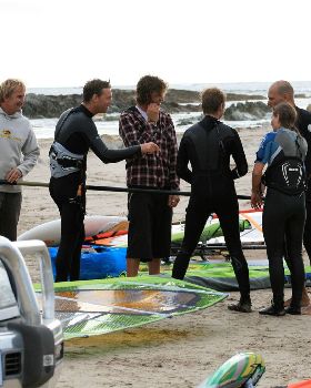 Mast stuck - turns into social event
