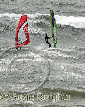 midcoast waves - Dean Ryles, ? and ?