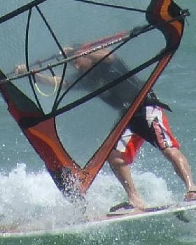I SPOTXED IT with Graham ,Frank  we got the 10am early  bash before the wind went berko