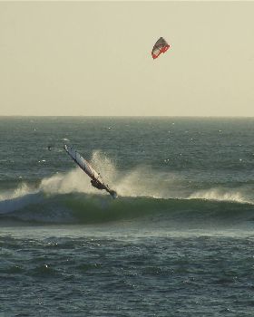Ben AFP Boxing Kanga,South Lip Slide and Burrows looking into  Sunset  pipe to the big vag