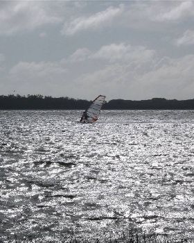 Storm sailing
