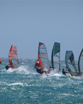 Everyone on full throttle to the first mark.