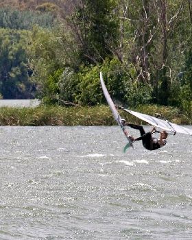 lake burley griffin