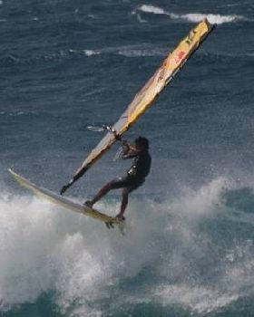 Naish 2011 Trifin 02