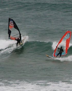 week day windsurfs