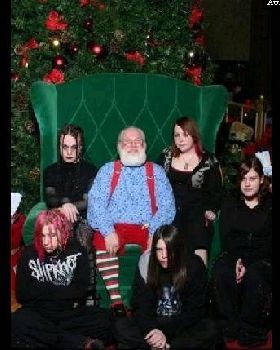 awkward family photo with santa