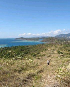Geoff and Gaye walking the Island