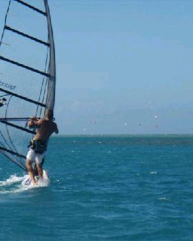 Pete on the F2 Missil. Check the kiters on the sandbar.