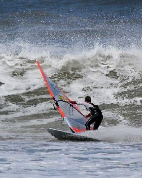 Wonderboy Alastair McLeod straight from Gnaraloo WA struggled with the cold!