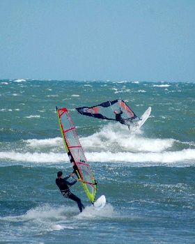 25 to 30 knots