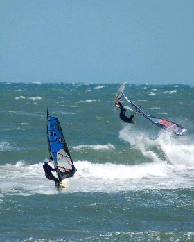 25 to 30 knots