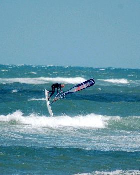 25 to 30 knots