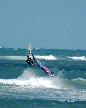 25 to 30 knots
