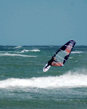 25 to 30 knots