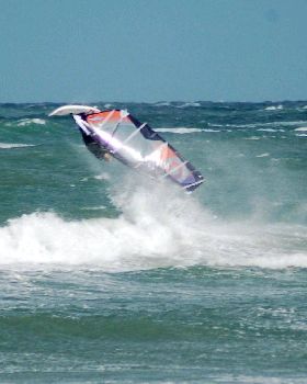 25 to 30 knots