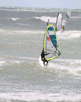 afternoon session gusts to 45knots