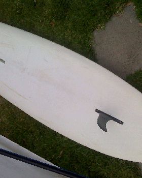 old winsurfer - missing centreboard