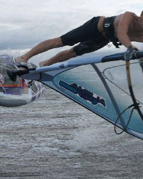 Full power 4.7m -seconds before colliding with the photographer!