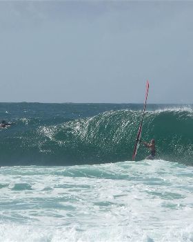 toowoon waves sailing 020