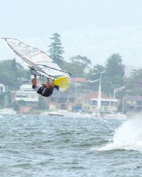 Valentine Dec 27th 2011 - 25-30kts SSW