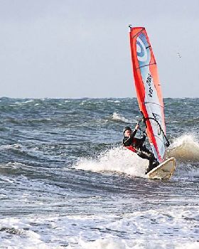 Light wind sail
