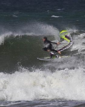 SHQ Sandy Point Wave clinic