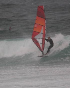 Duncan sailing Maroubra Beach in a Southerly