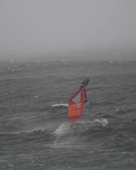 Duncan Sailing Maroubra in a Southerly