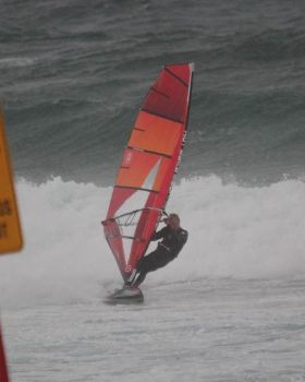Duncan Sailing Maroubra in a Southerly
