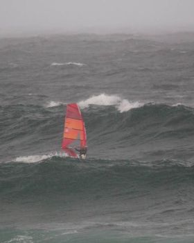 Duncan Sailing Maroubra in a Southerly