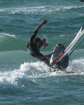 New Years Day 20-25knts WSW, Sunny, 25C