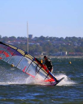Wed slalom racing