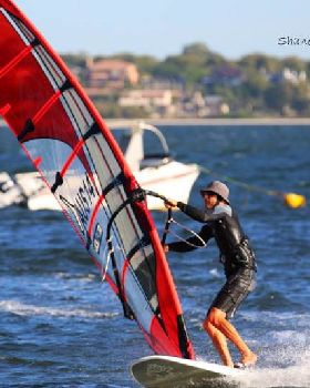Wed slalom racing