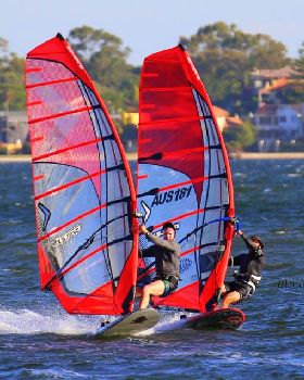 Wed slalom racing