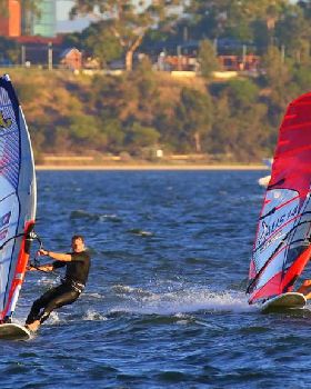 Wed slalom racing