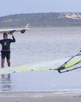 30 knot boy gets local help