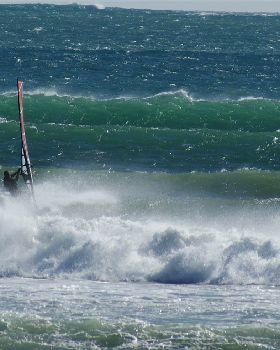 Rocket rides offshore  Gero firing