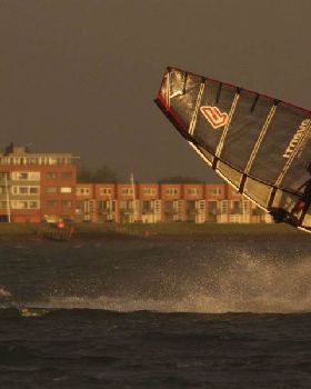 PV celebrating winning the Dutch Nats