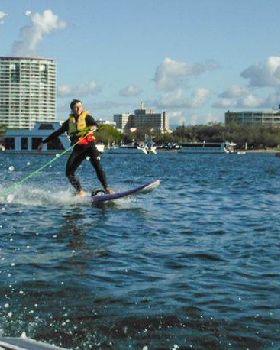 Wind-Skurfing