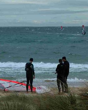 Winter northerly winds in thr bay