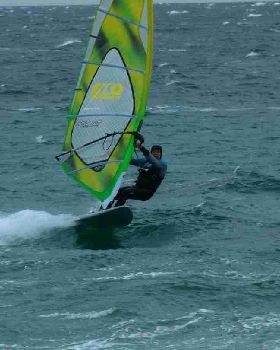 Winter northerly winds in thr bay