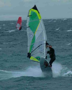Winter northerly winds in thr bay