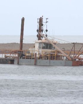 barge3
