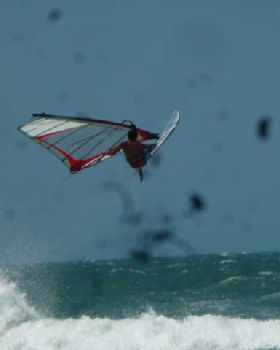 cafe on the beach  surf and NXS board in action