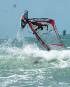 cafe on the beach  surf and NXS board in action