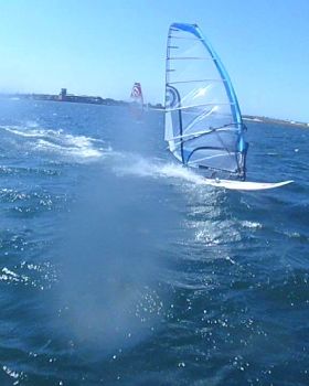 Photos of random people windsurfing 9/Feb or 21/Jan
